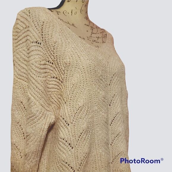 NWT POOF Warm & Cozy Lifestyle Sweater-Ladies Size Large - Picture 6 of 7